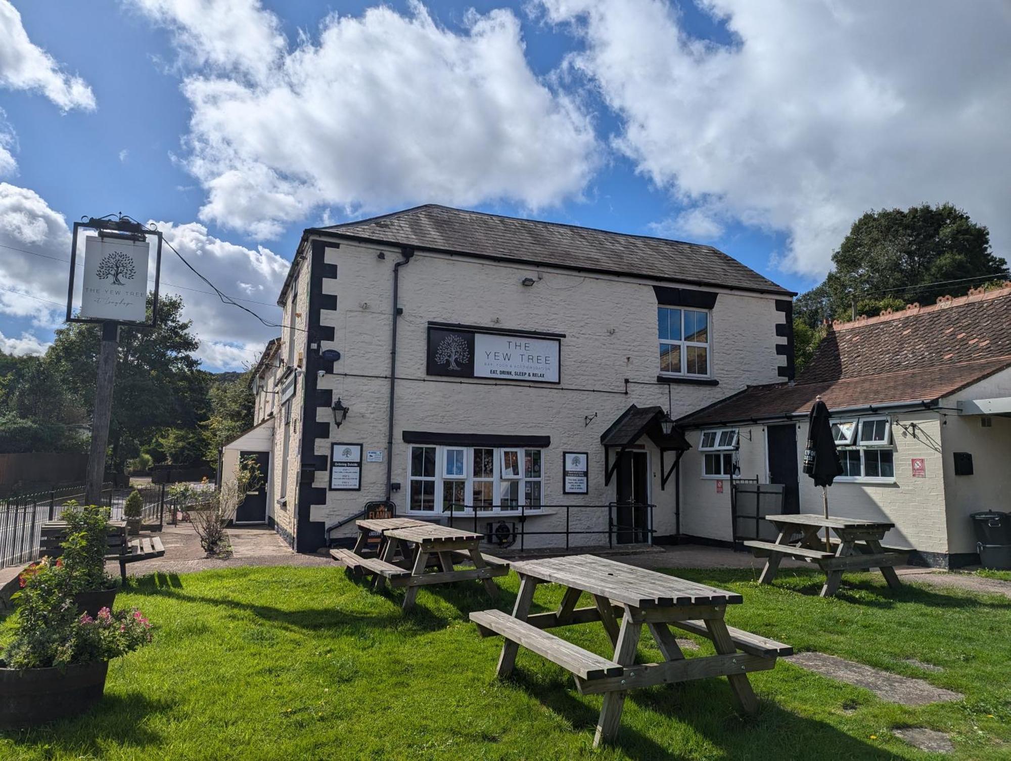 Мотель The Yew Tree At Longhope Экстерьер фото
